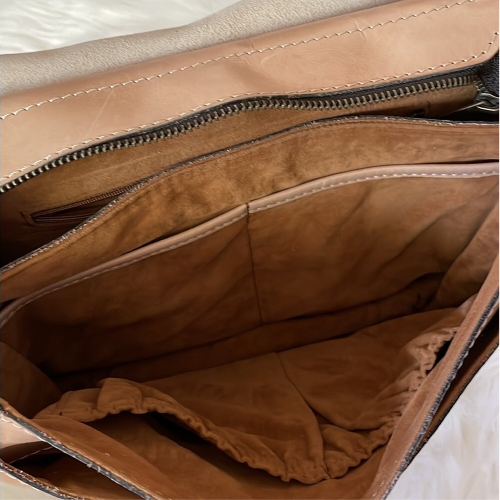 Patricia Nash Heritage “London” Crossbody Bag - Picture 12 of 14